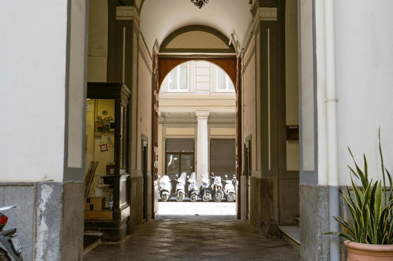 Chiatamone Relais Leilighet Napoli Eksteriør bilde