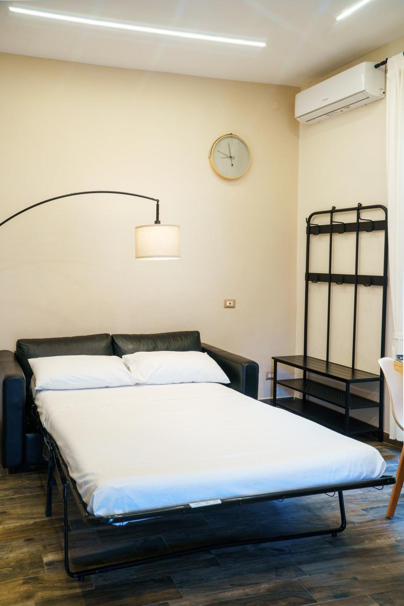 Chiatamone Relais Leilighet Napoli Eksteriør bilde